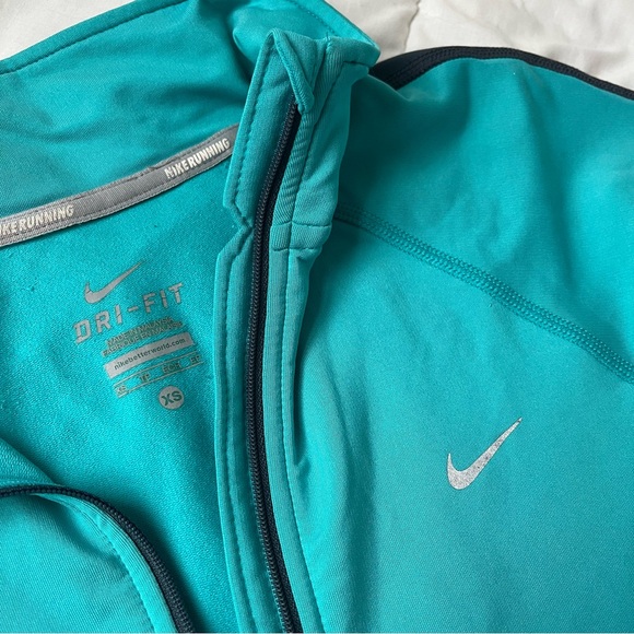 NIKE DRI FIT WOMENS RUNNING QUARTER ZIP JACKET - Picture 11 of 11